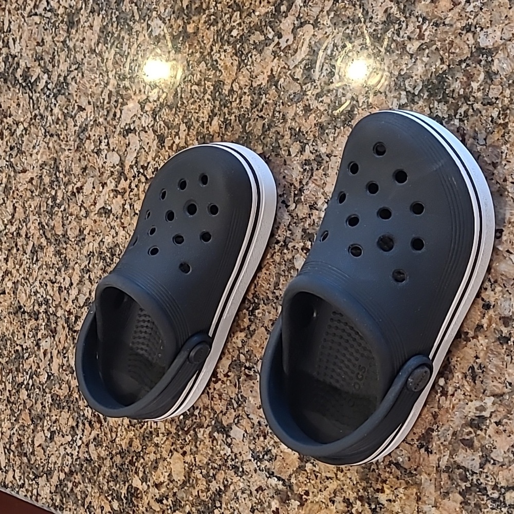 Kids crocs- off court clog
